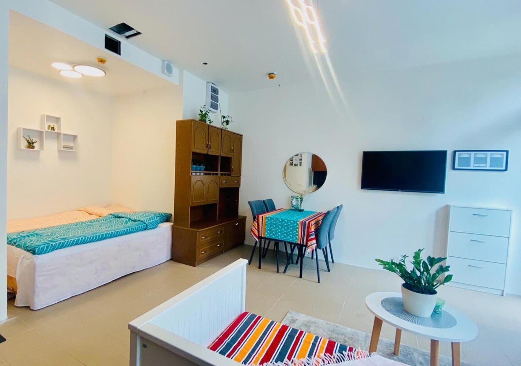 Green Studio Praha 2 L Ground Floor Free Parking Екстер'єр фото